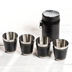 4 Shotglas Med Etui