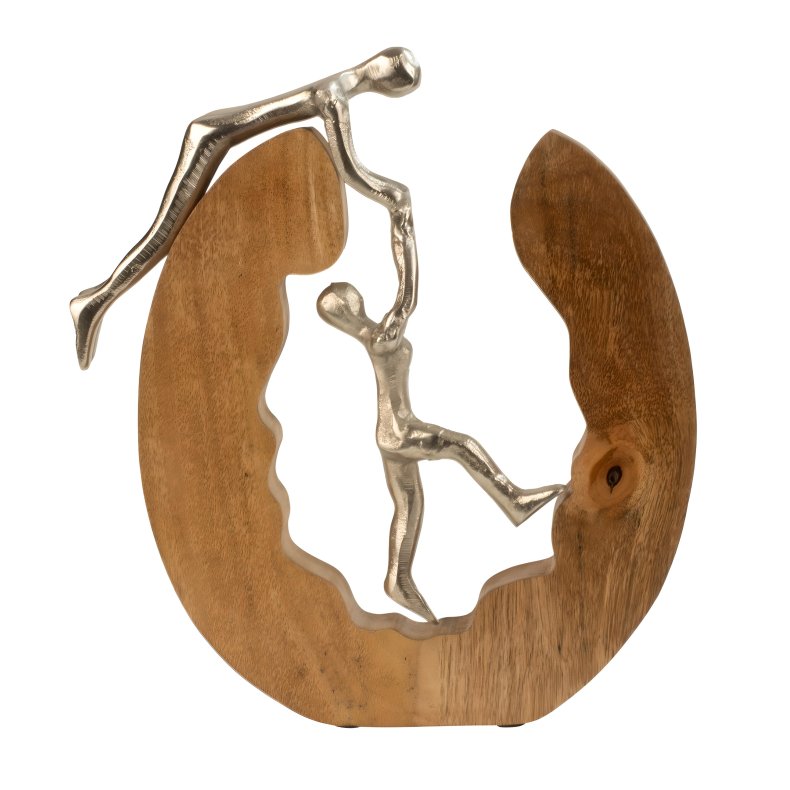 Klatrende Par Skulptur i Tr